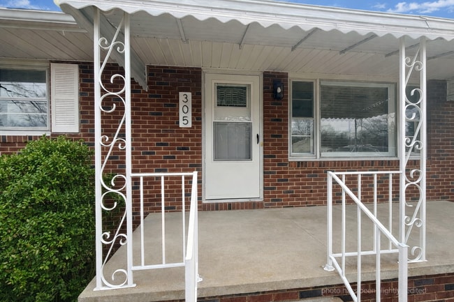 305 N Sellars Mill Rd in Burlington, NC - Building Photo - Building Photo