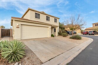 2574 E Meadow Mist Ln in San Tan Valley, AZ - Building Photo - Building Photo