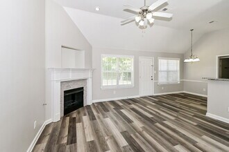 10594 Wyckford Dr in Olive Branch, MS - Building Photo - Building Photo