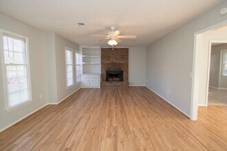 135 Kenton Dr in Irmo, SC - Foto de edificio - Building Photo