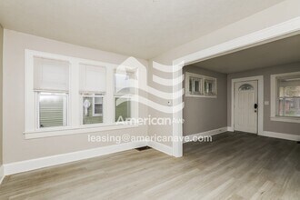 2415 Central Ave in Anderson, IN - Foto de edificio - Building Photo