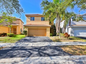 1495 Estancia Cir in Weston, FL - Building Photo - Building Photo