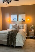 12127 W Lone Tree Trl, Unit Casita in Peoria, AZ - Building Photo