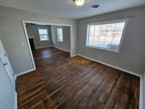 103 Indiana Ln in Petersburg, VA - Foto de edificio - Building Photo