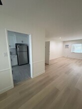 7254 Hollywood Blvd in Los Angeles, CA - Building Photo - Building Photo