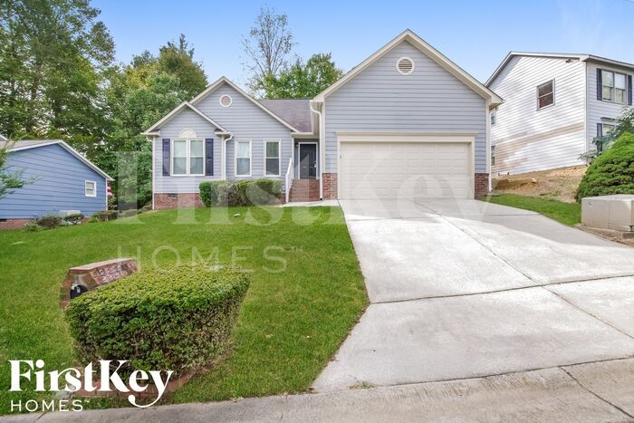 3321 Argyle Ln in Greensboro, NC - Foto de edificio