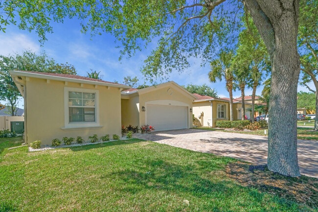 property at 905 Fieldstone Way