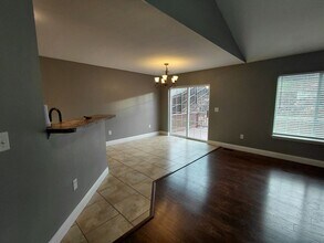 104 Iron Ct in St. Robert, MO - Building Photo - Building Photo