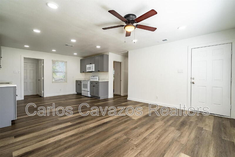 1829 Mt Pleasant Dr in Mesquite, TX - Building Photo