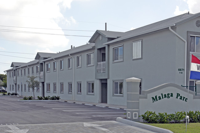 Malaga Park in Hialeah, FL - Building Photo - Building Photo