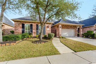 9227 Mystic Falls Ln in Humble, TX - Building Photo
