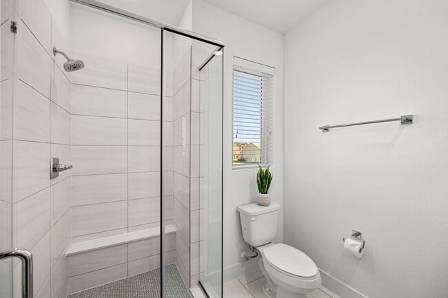 property at 1570 W Tidwell Rd