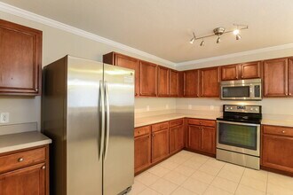 11015 Golden Silence Dr in Riverview, FL - Building Photo - Building Photo