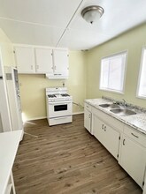 1297 E 6th St in Beaumont, CA - Building Photo - Building Photo