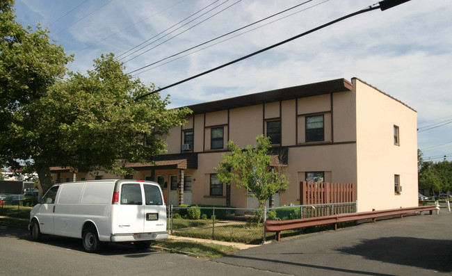 9 W End Ct in Long Branch, NJ - Building Photo - Building Photo