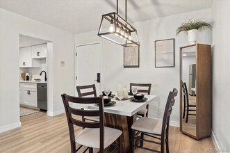 7770 W 38th Ave in Wheat Ridge, CO - Building Photo - Building Photo