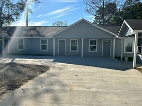 635 Martin Luther King Rd in Ames, TX - Building Photo - Building Photo