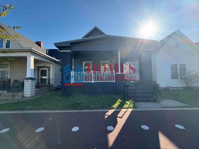 property at 1207 N Main St