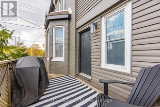 204-204 Wharncliffe Rd S in London, ON - Building Photo - Building Photo