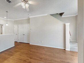 1198 Jones-Butler Rd in College Station, TX - Building Photo - Building Photo