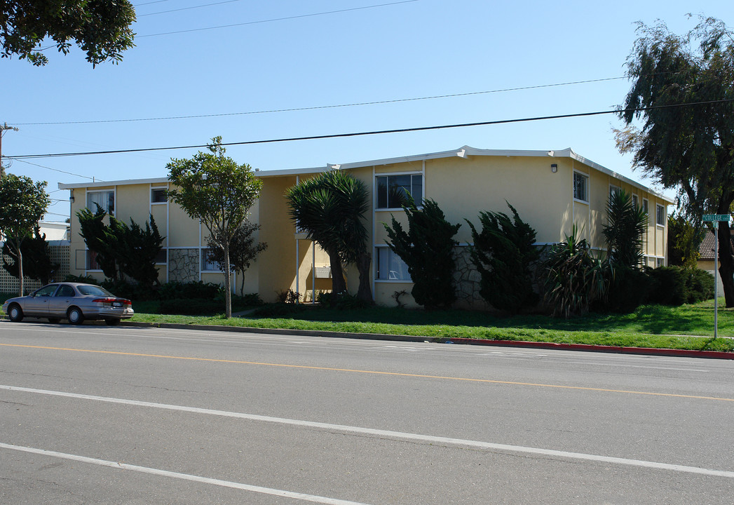 536 N U St in Lompoc, CA - Building Photo