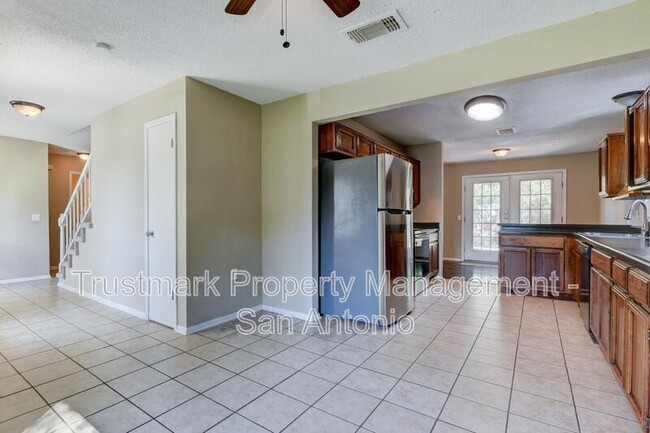 10346 Vigilante Trail in Converse, TX - Building Photo - Building Photo