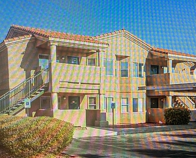 2232 Benmore St in Las Vegas, NV - Building Photo - Building Photo