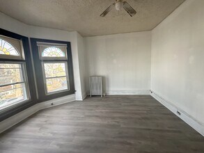 39 S Farragut St in Philadelphia, PA - Building Photo - Building Photo