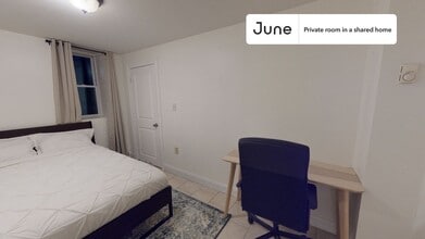 Room in Shared 4 bed/2 bath home, Unit D in Boston, MA - Building Photo - Building Photo