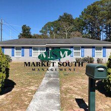 610 San Anton Dr in Savannah, GA - Building Photo - Building Photo