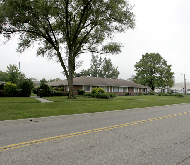 110 Sturbridge Rd in Columbus, OH - Foto de edificio - Building Photo