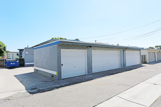 11561 Stuart Dr in Garden Grove, CA - Building Photo - Building Photo