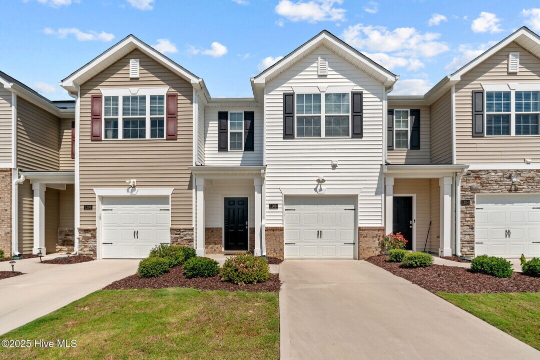 1206 Gracie Ln in Carthage, NC - Building Photo