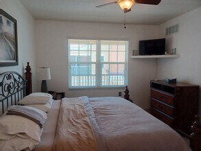 1836 Concordia Lake Cir in Cape Coral, FL - Building Photo - Building Photo