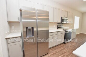 920 Montgomery Ln in Polk City, FL - Building Photo - Building Photo
