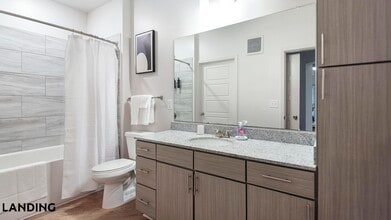 599 Tapestry Lp, Unit 01-101 in Memphis, TN - Foto de edificio - Building Photo