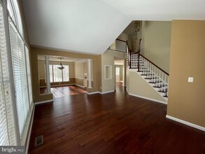 21330 Meadow Field Ct in Ashburn, VA - Building Photo - Building Photo