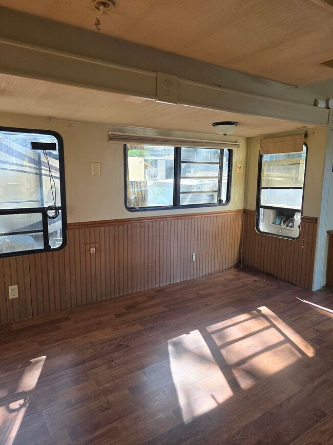 222 Airport Dr in Farmington, NM - Building Photo - Building Photo