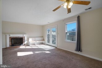 9 Park Square Dr in Indian Head, MD - Building Photo - Building Photo