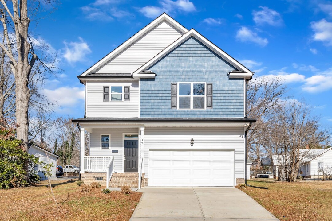 307 E Mason St in Franklinton, NC - Building Photo