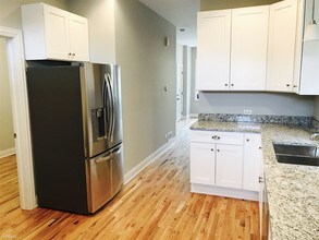 3429 W Melrose St-Unit -Apt 1 in Chicago, IL - Building Photo - Building Photo