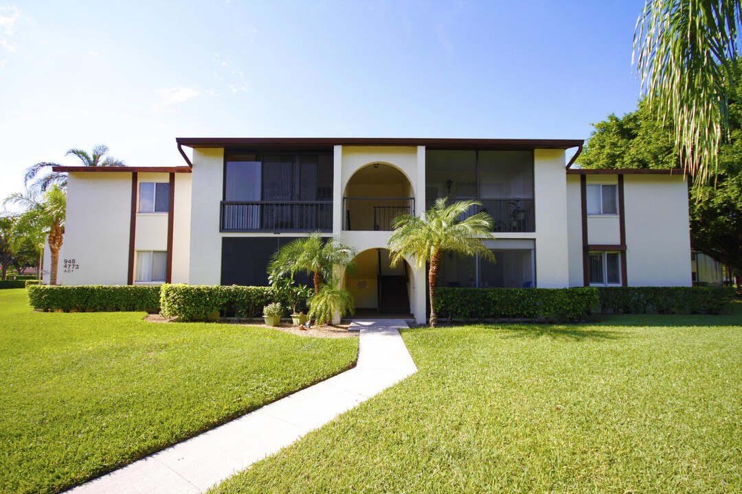 4773 Sable Pine Cir in West Palm Beach, FL - Foto de edificio