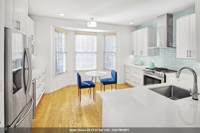 property at 453 Albany Ct