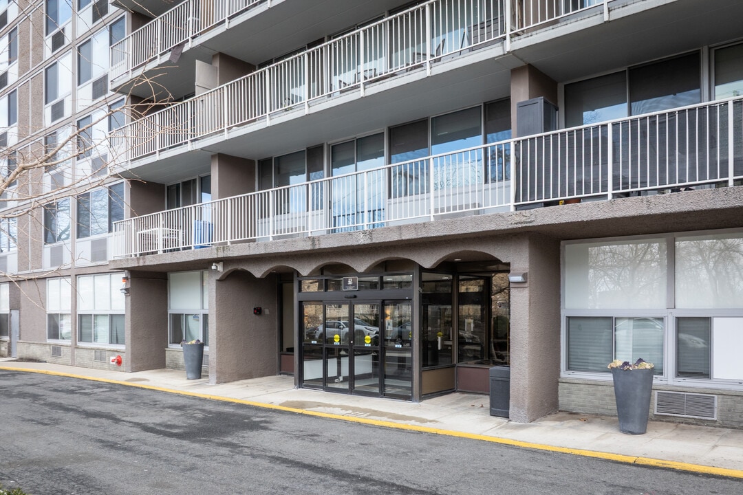1350 Fifteenth Street in Fort Lee, NJ - Foto de edificio