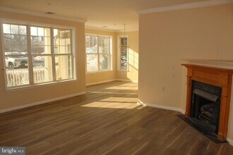 211 Masterson Ct in Ewing Township, NJ - Building Photo - Building Photo