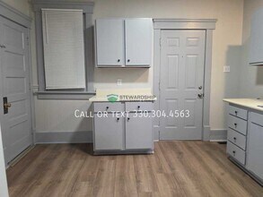 149 Rhodes Ave in Akron, OH - Building Photo - Building Photo