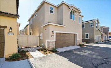 40411 Via Cava in Temecula, CA - Building Photo - Building Photo