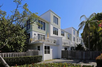 Lofts of Wilton Manor in Wilton Manors, FL - Foto de edificio - Building Photo