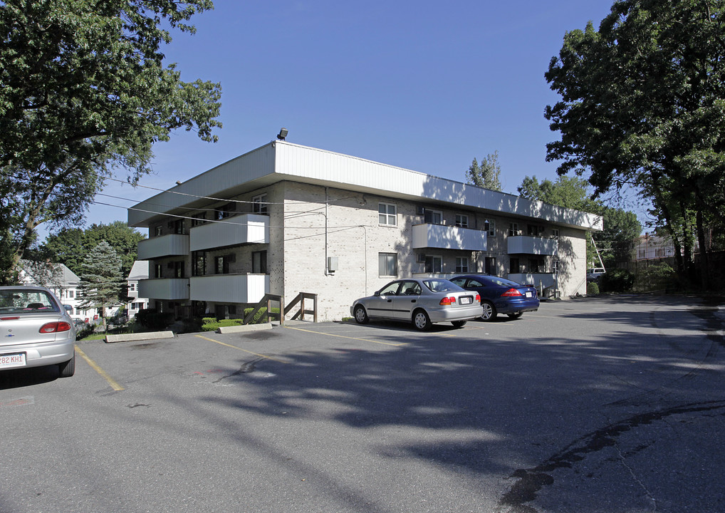 169 Aiken Ave in Lowell, MA - Foto de edificio