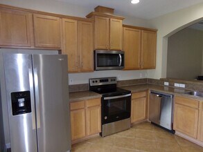 13052 Sunset Lake Dr in Jacksonville, FL - Building Photo - Building Photo